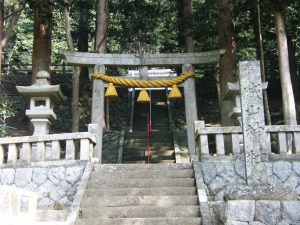 登城口の城山神社